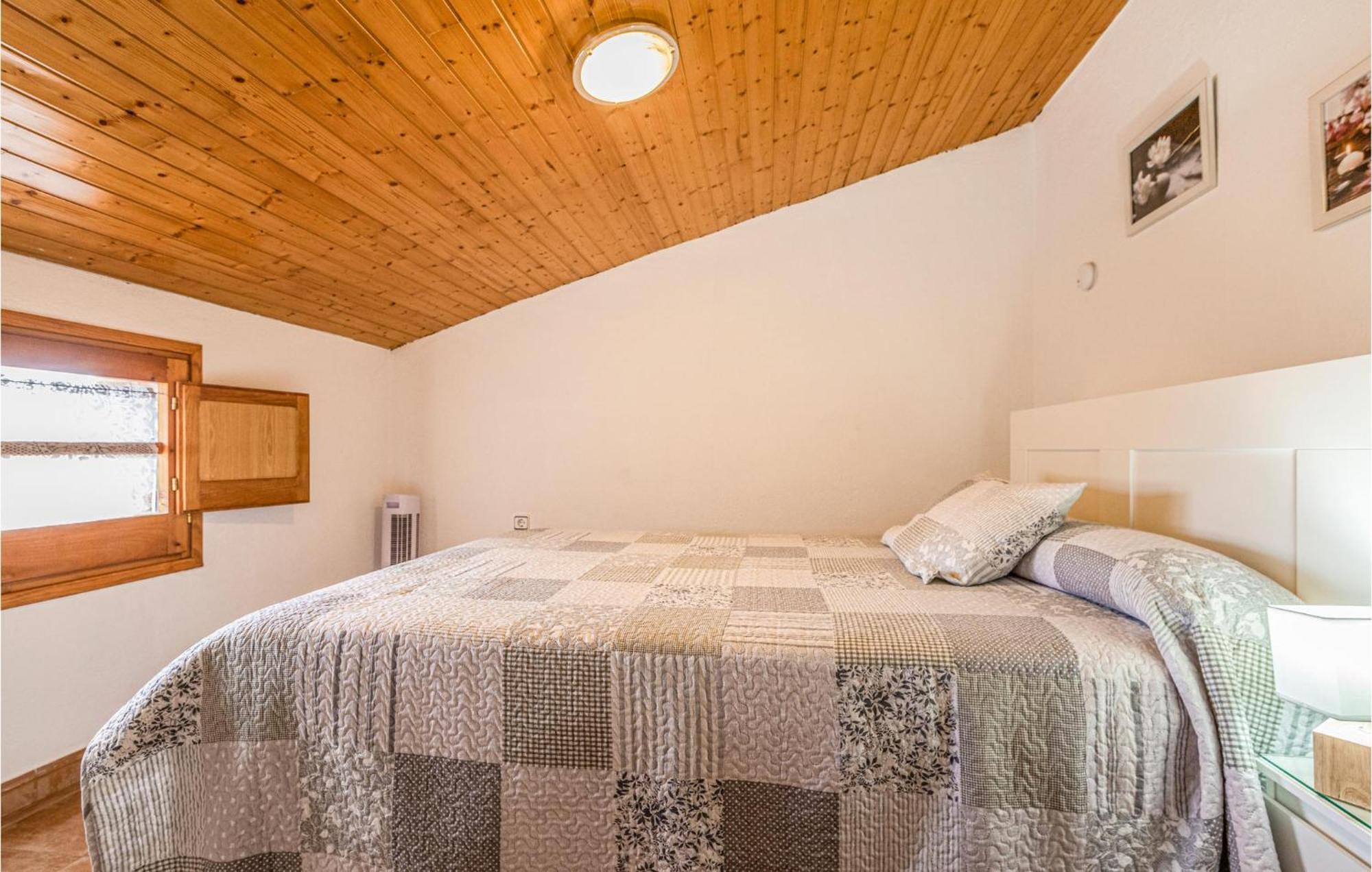 Awesome Home In Riells I Viabrea With Wifi Breda エクステリア 写真