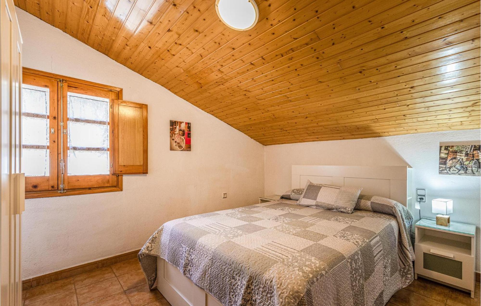 Awesome Home In Riells I Viabrea With Wifi Breda エクステリア 写真