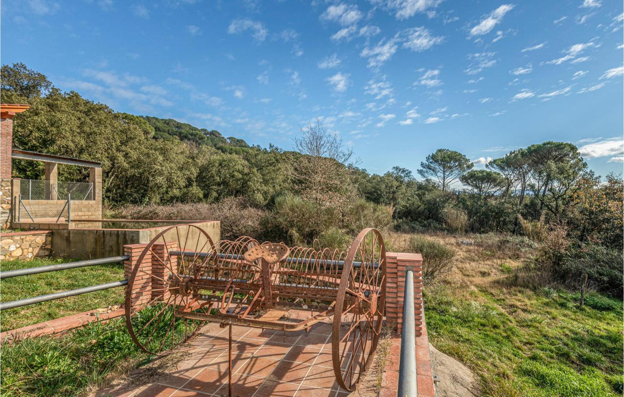 Awesome Home In Riells I Viabrea With Wifi Breda エクステリア 写真